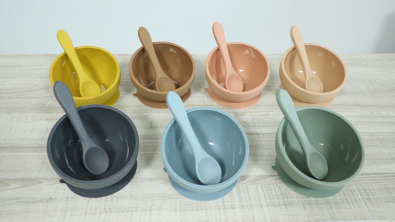 Easy To Clean Silicone Suction Bowl Suitable For Microwave And Dishwasher